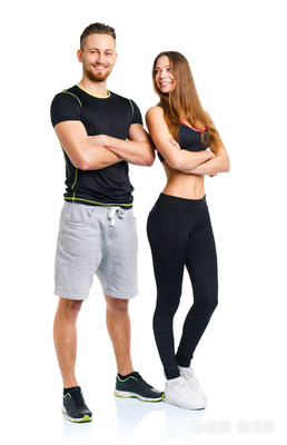 健壮的男人和女人在白色的健身运动后